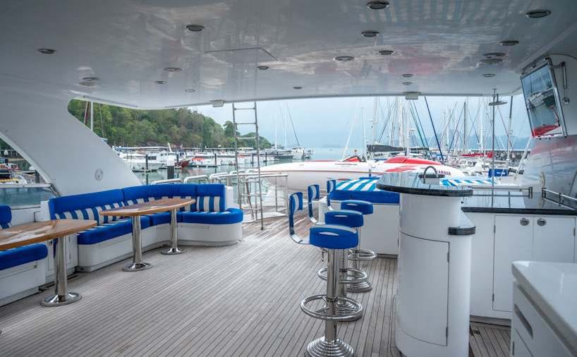 lady Eileen ii flybridge aft