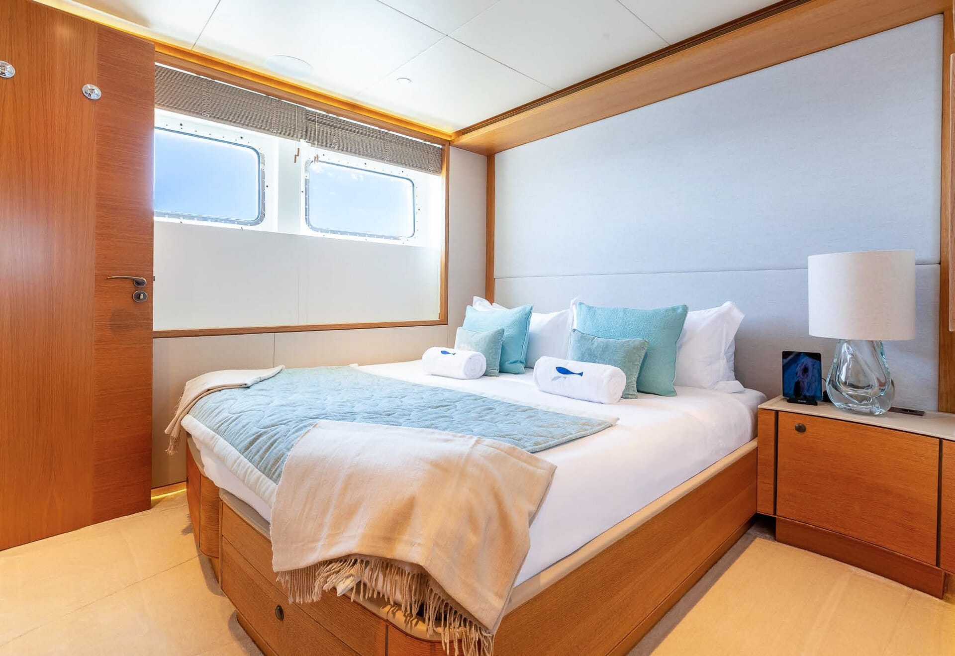 SOLIS double cabin